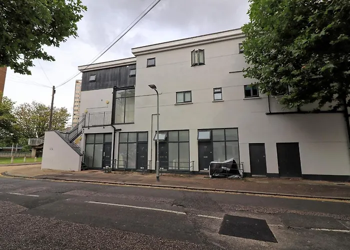 Urban Retreat - Southend Stays